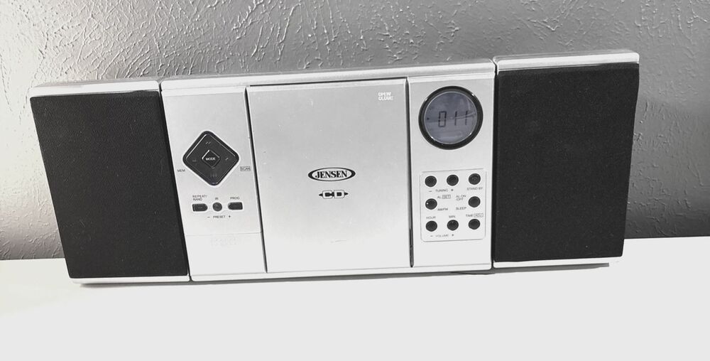 Jensen JMC-180 Wall Mountable CD System AM/FM Radio Silver Headphone